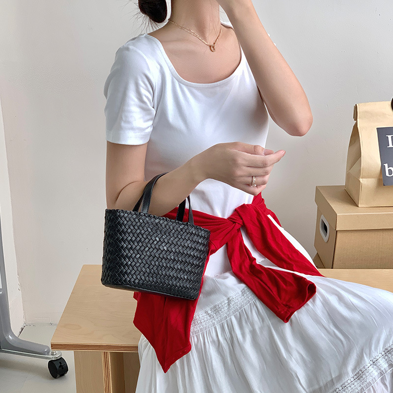 Vacation Style Tote Bag 2025 New Hand-Woven Top Grain Cowhide Leather Basket Bag Women's Genuine Leather Crossbody Bag - Thumbnail 8