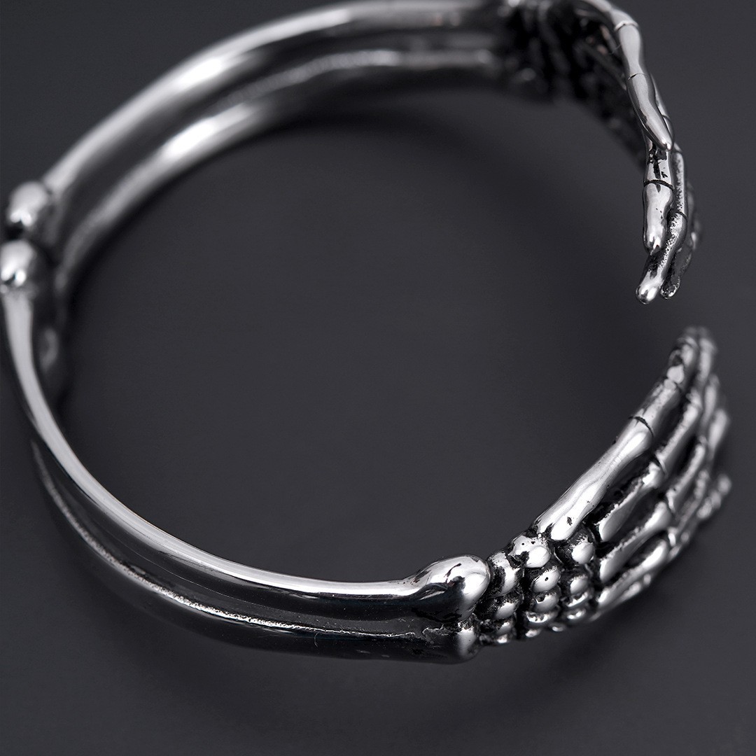 Explosive titanium steel men's niche design bracelets, creative bracelets_voghion.com