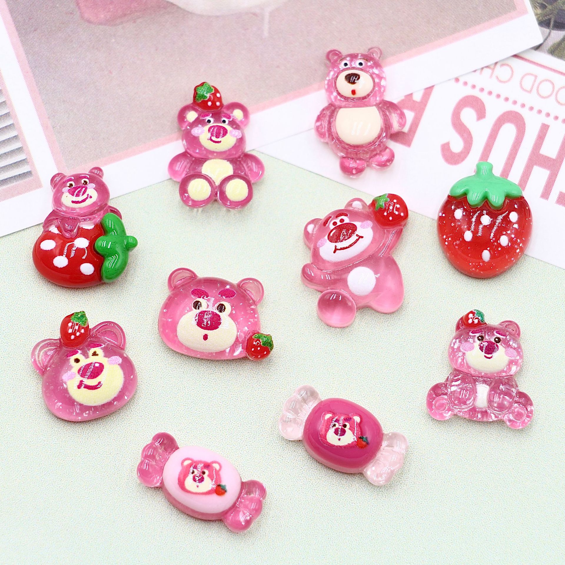 卡通可爱透闪草莓小熊树脂饰品DIY美甲手机壳耳钉BB夹布艺发饰配