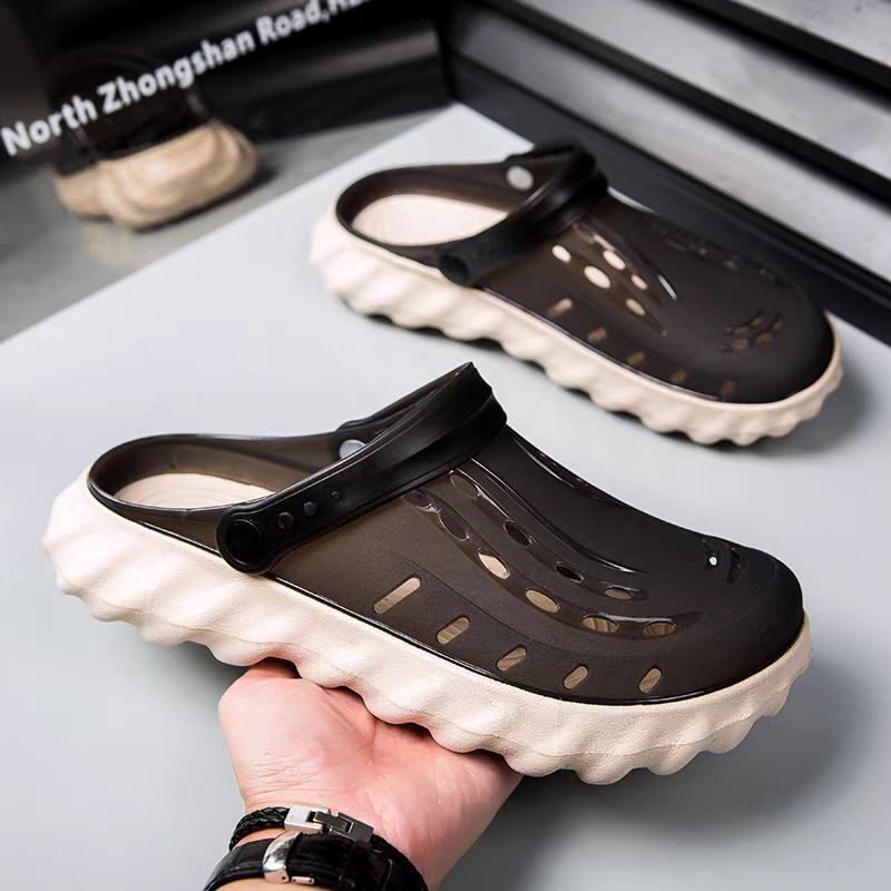 New Jelly Sandals for Men, Thick-Soled Fashionable Toe-Toe Slippers for Outer Wear, Increased Wear Resistance and Poop-Feeling High-End Clogs