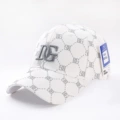 White(dg)