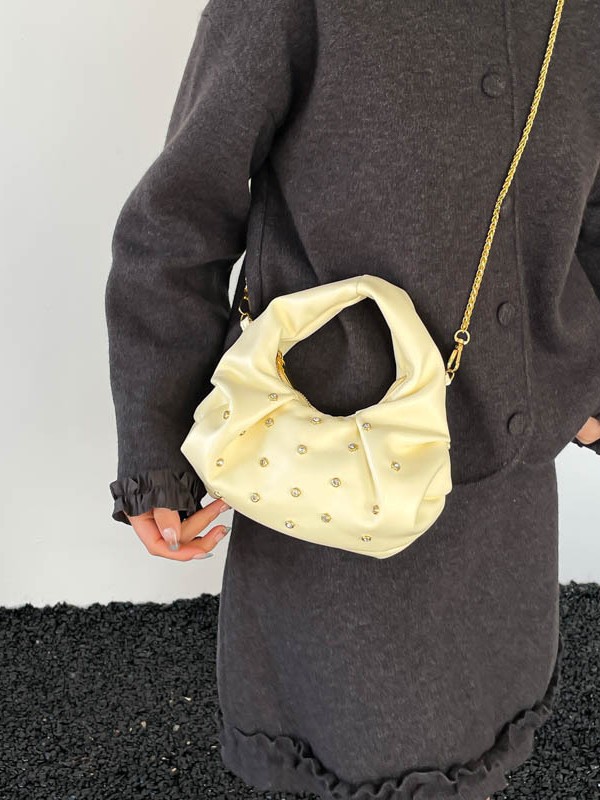 Bolsa de mano de diamante de Xiaoyan, bolso de mano de mujer 2025, nuevo estilo de alta calidad, bolso de nube de moda, bolso de trayectoria de moda