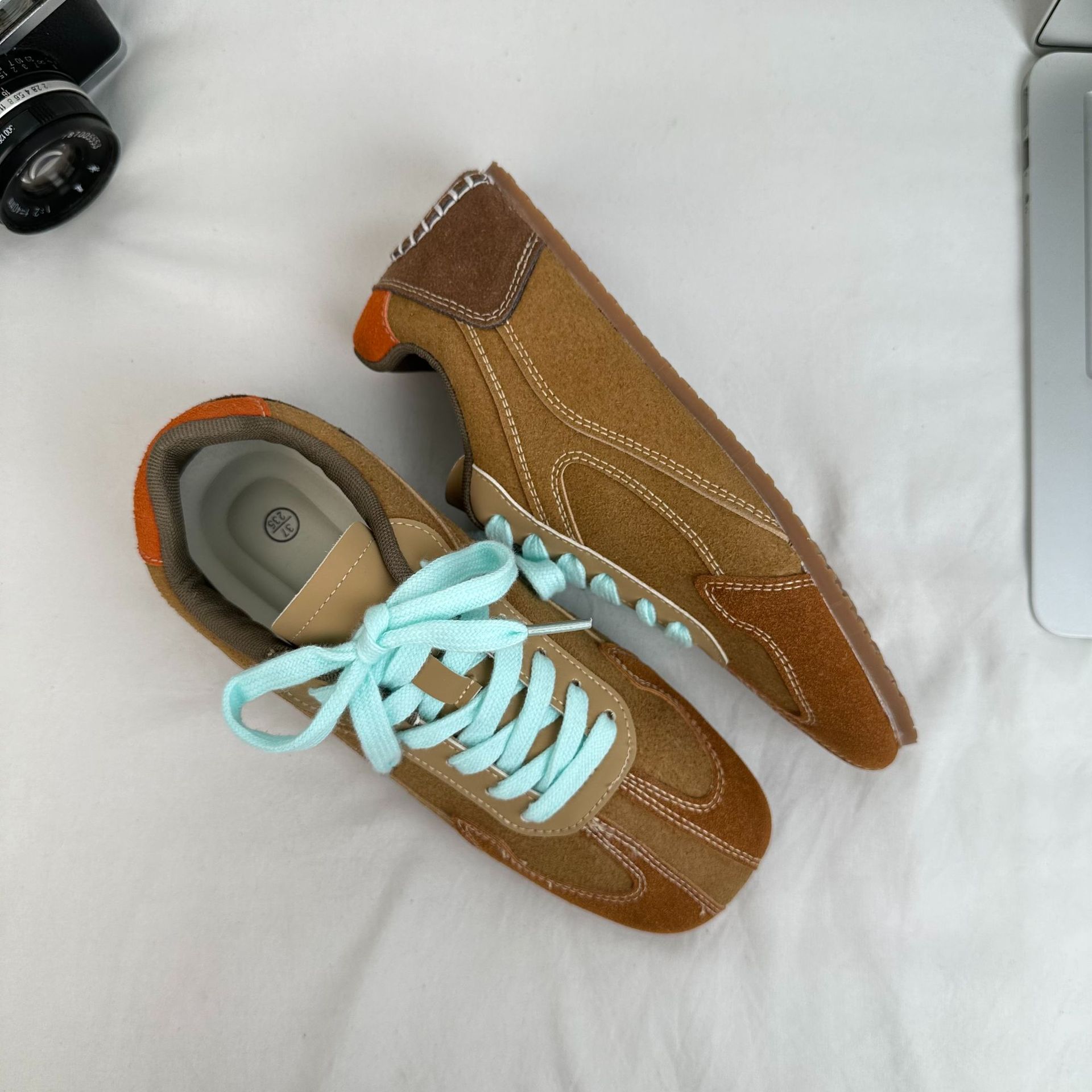 Zapatos americanos de entrenamiento alemán para mujeres zapatos casuales versátiles in tide 2024 otoño ligero zapatos agam zapatos deportivos cómodos A9846