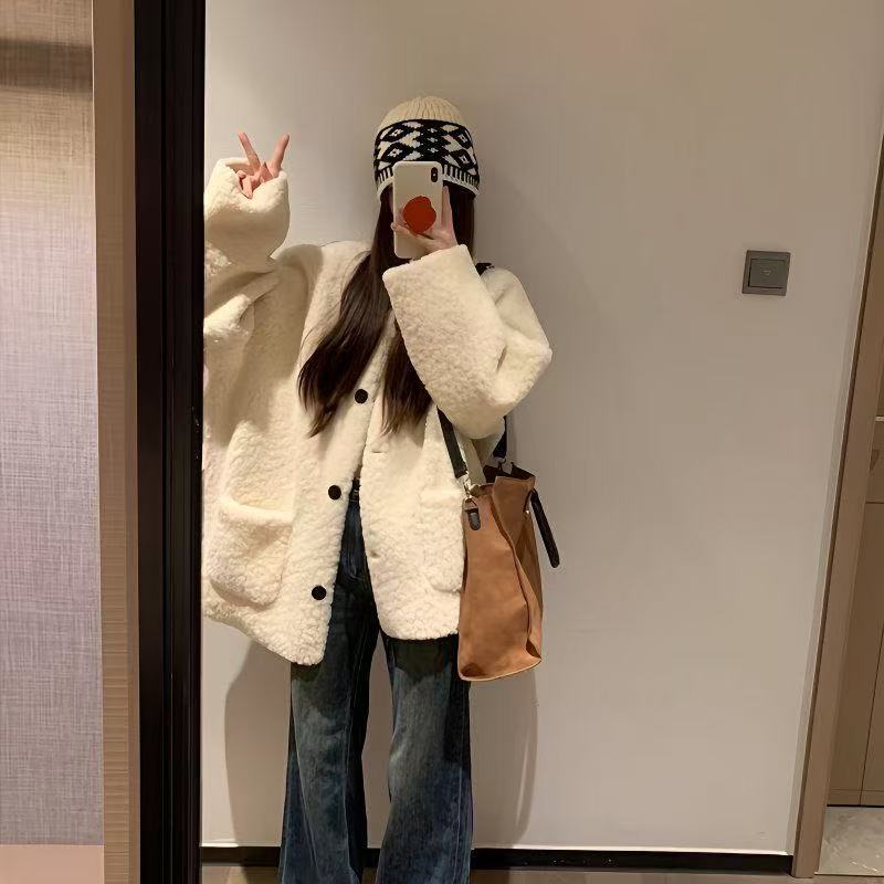 羊羔毛外套女秋冬2025新款韩系宽松休闲皮毛一体加厚毛绒上衣减龄
