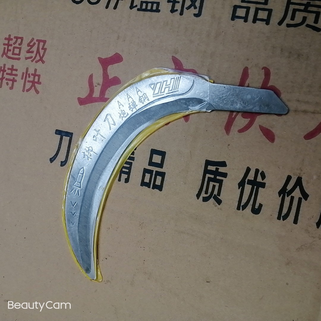 自产自销猛钢镰刀头生产各种农用工具大量批发