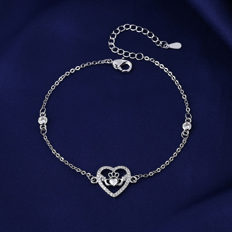 Live Explosions All-match Japanese and Korean Girl Student Simple Fashion Heart Shaped Flash Diamond Crown Love Wrist Bracelet Live Explosions All-match Japanese and Korean Girl Student Simple Fashion Heart Shaped Flash Diamond Crown Love Wrist Bracelet