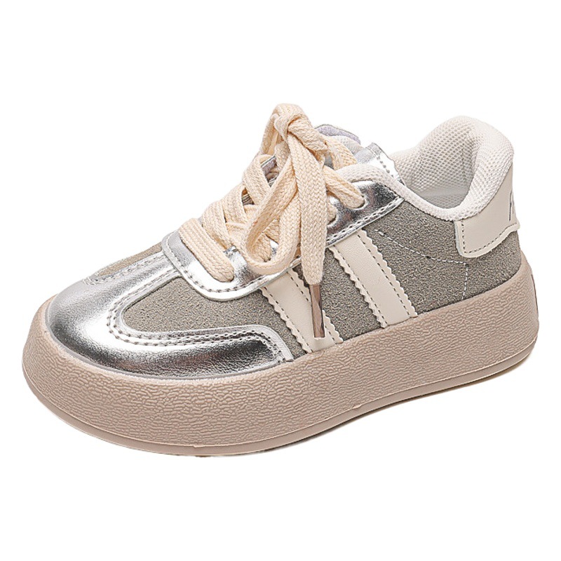 Entrega de una sola pieza zapatos casuales para niñas Primavera y otoño nueva moda con lentejuelas zapatos de tablero de fondo suave zapatos de bebé niños zapatilla de deporte