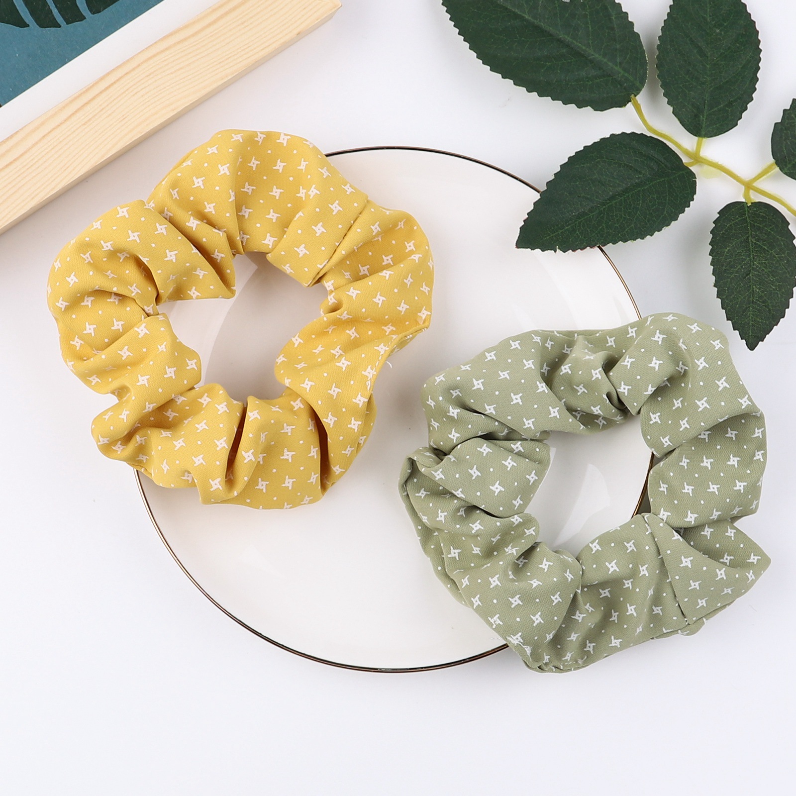 New Plain Color Fabric Hair Scrunchies Simple Printing Hair Ring Wholesale display picture 3