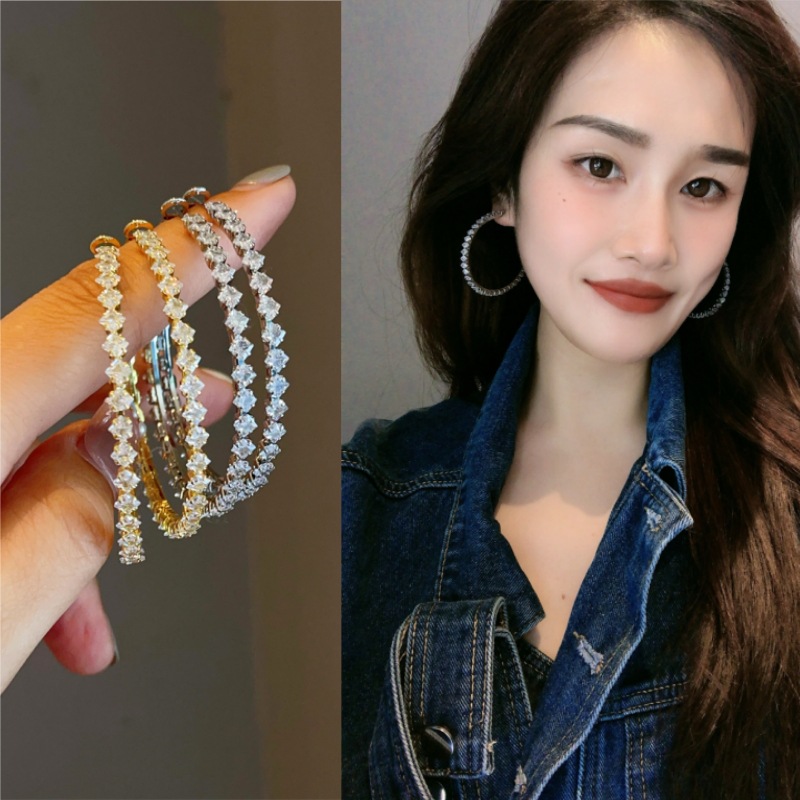 Light Luxury and High-End Zircon Large Hoop Earrings with Silver-Plated Pins, Fashionable Trendy Earrings, Exaggerated Personality, Simple Hoops, Versatile Ear Accessories