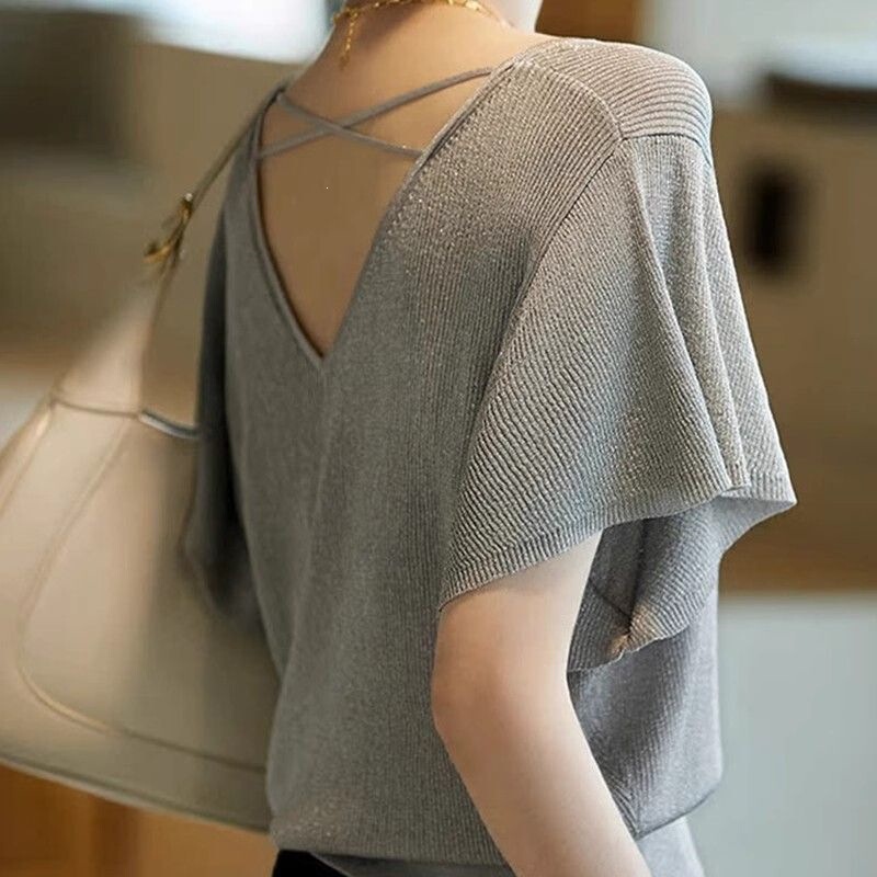 Fashionable and Elegant High-End Silver-Gray Square-Neck Ruffle-Sleeve Knit Top for Women, Summer Style, Stylish and Simple Slim-Fit Blouse