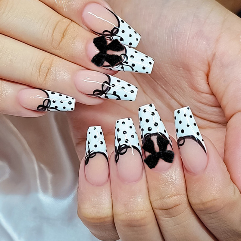 Cross-Border 24-Piece Wearable Nail Lace Edge Nail Piece Black and White Polka Dot French Medium Ladder Nail Piece Manicure Piece Wearable Nail Piece
