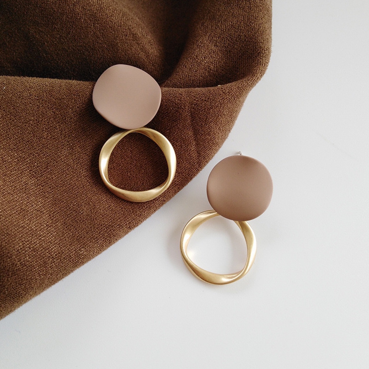 Khaki Earrings for Women, Versatile and Stylish, Everyday Wear Earrings, Niche Earrings, Wholesale in Stock
