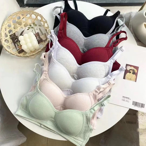 Factory-direct girls' lingerie: petite-bust, slimming, lightweight student-friendly bra cups