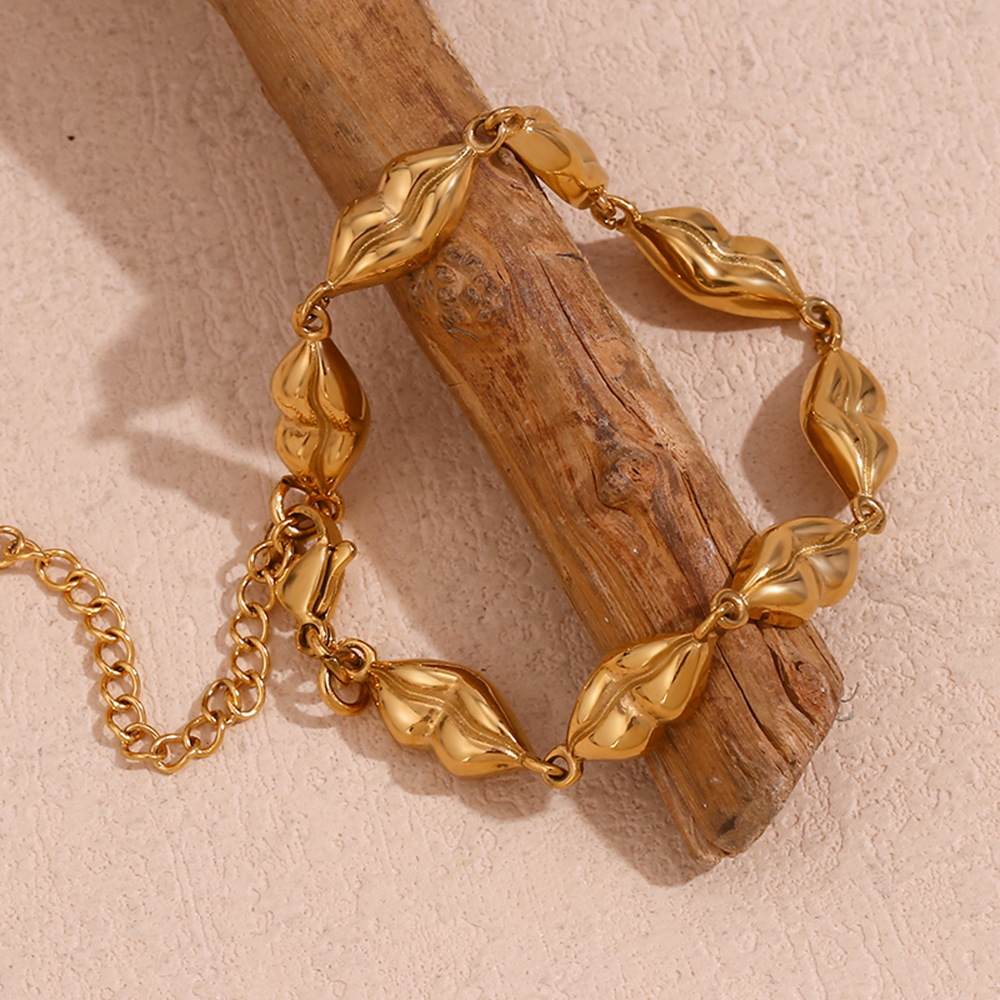 Stainless Steel Lip Bracelet