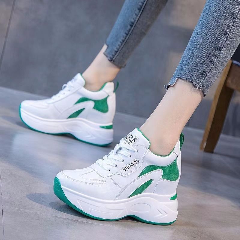 2024 otoño nuevos zapatos de altura de mujer zapatos blancos de suela gruesa de 8 cm zapatos de deporte transpirables de mujer