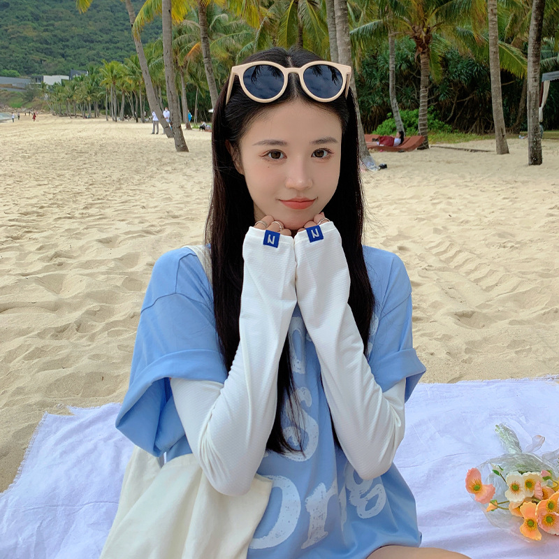 Japanese-style silk sleeve covers for women, large size, sun protection, versatile letter design, summer cycling, outdoor travel, women's protective sleeves