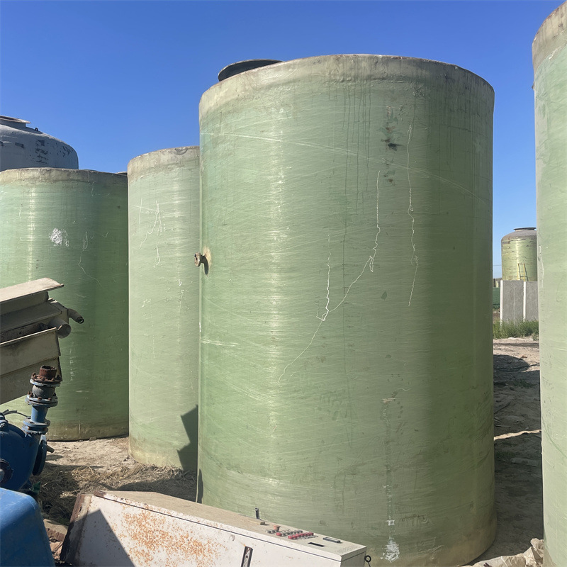 二手立式液体储罐 工业储存设备 二手玻璃钢储罐