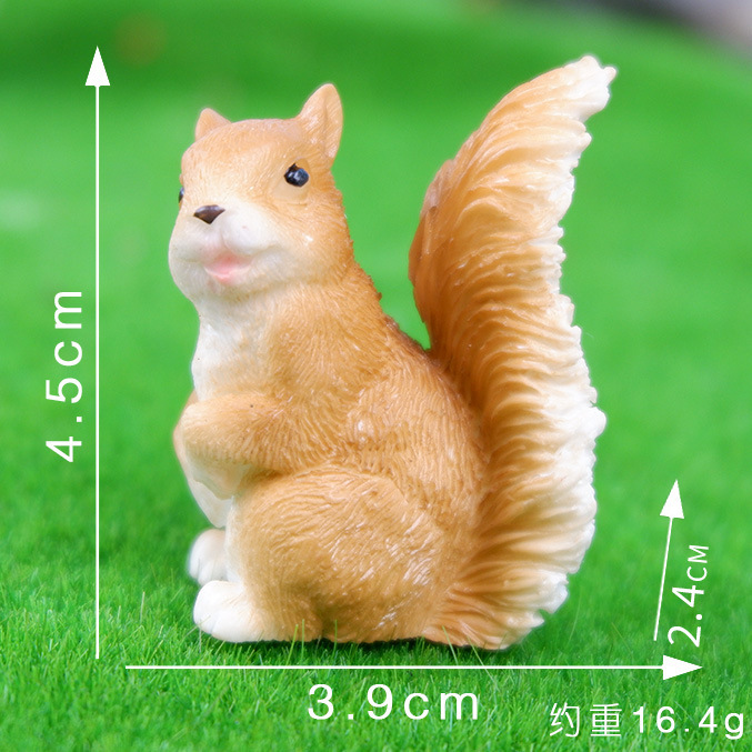 서있는 다람쥐 4호 (갈색)