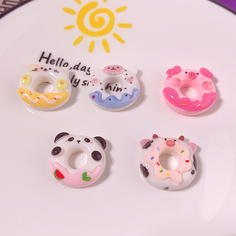 Nuevo animal panda donut diy accesorios de resina adornamiento de cabello cremoso caja de teléfono móvil botón de zapato taza de agua pegatinas hechas a mano