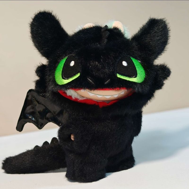 可爱卡通无牙仔娃衣拉bubu 一代二代三代搪胶挂件可爱小衣服17cm|undefined