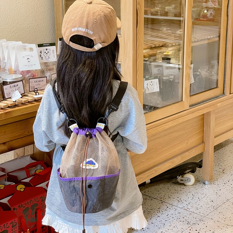 Mochila de hombro para niños y niñas con cuerda extranjera, malla de empalme plegable, mochila de hombro para niños, nueva mochila de playa para niños
