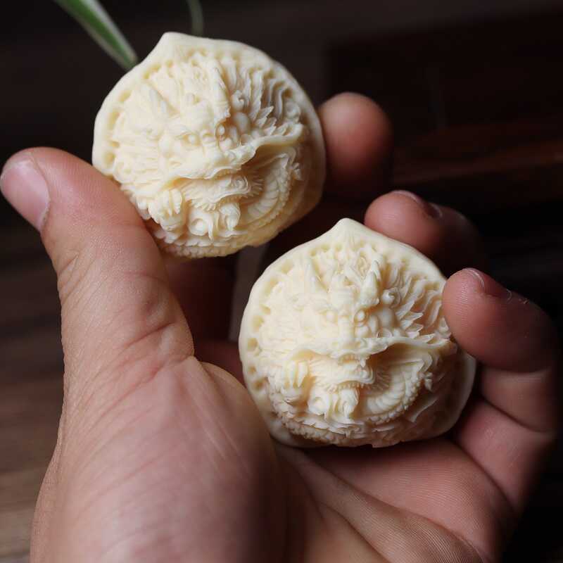 象牙果龙凤球手把件龙头核桃保健球练手男盘玩随身送礼长辈实心球