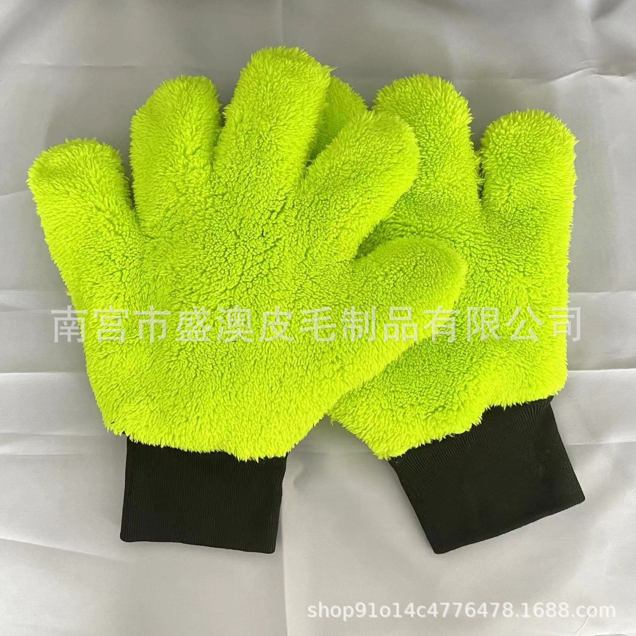 Car Wash Gloves Made of Chenille Coral Fleece, Thickened Bear Paw Double-Sided Cleaning Tool That Won'T Damage the Paint, Double-Sided Gloves