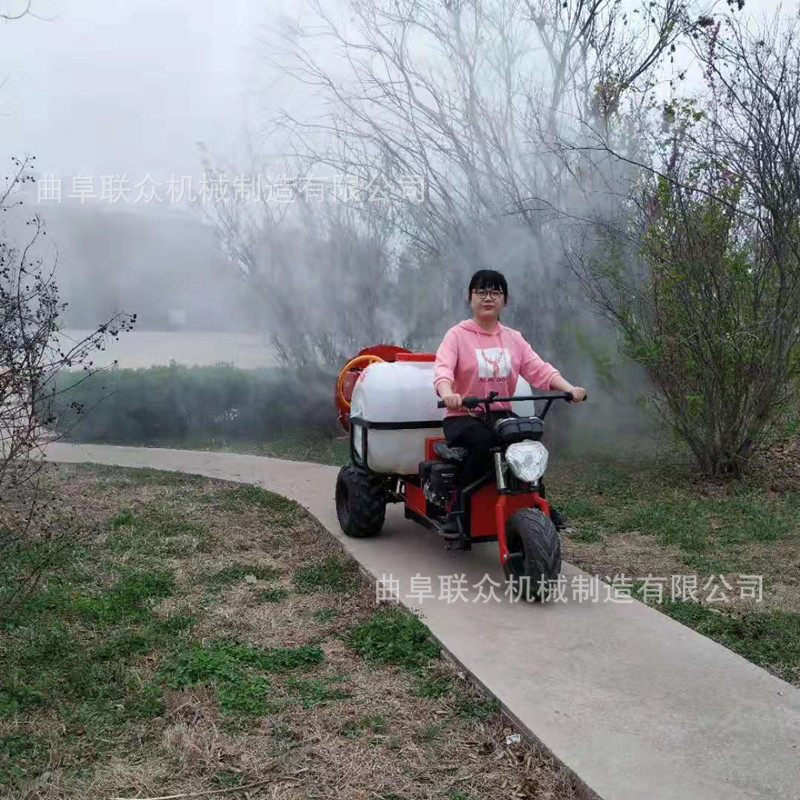 果园自走式风送药机 三轮车载喷雾器 大棚蔬菜大棚用打药机