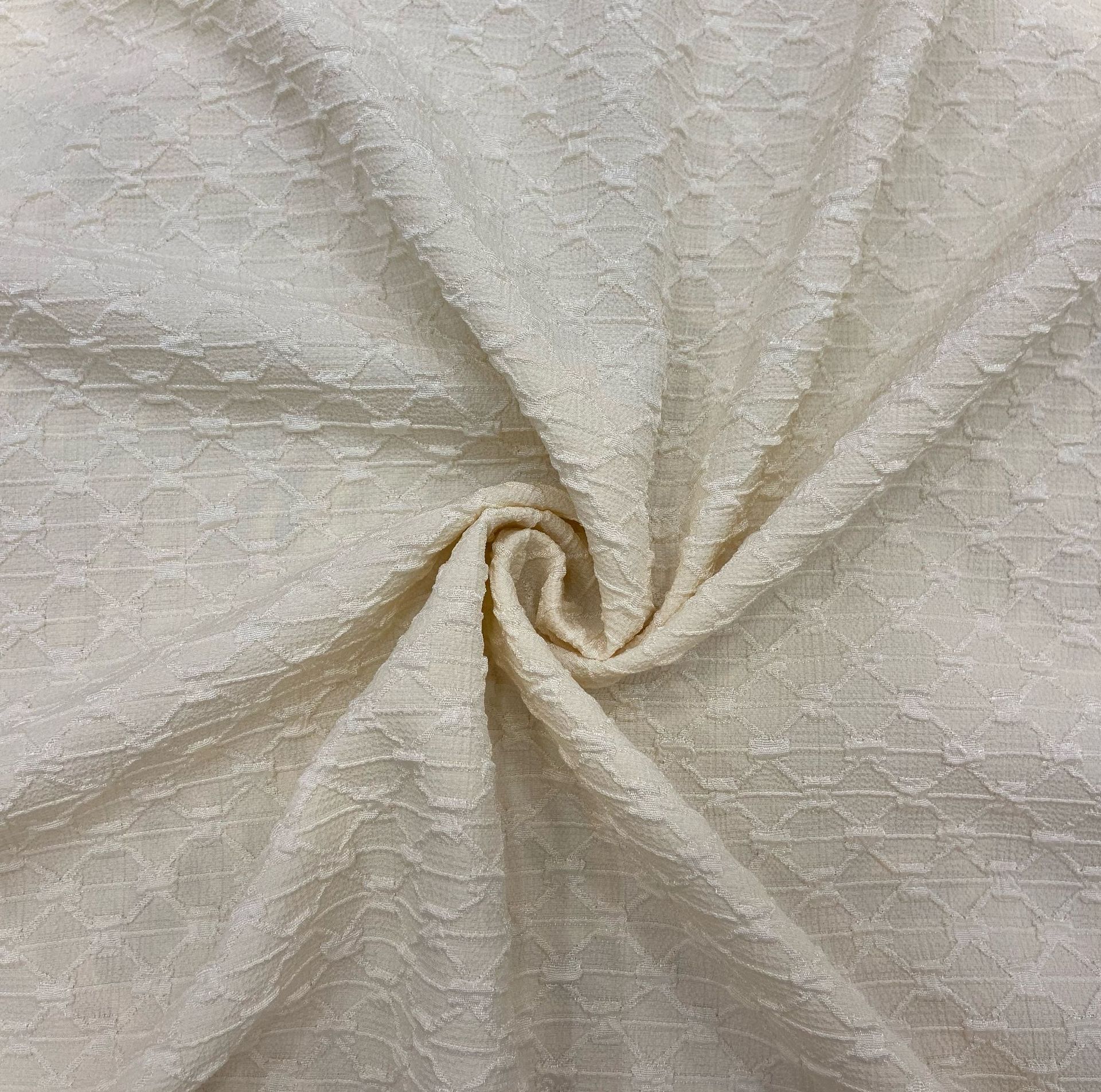 涤纶弹力泡泡布梭织提花女装童装连衣裙衬衫旗袍古装汉服面料现货