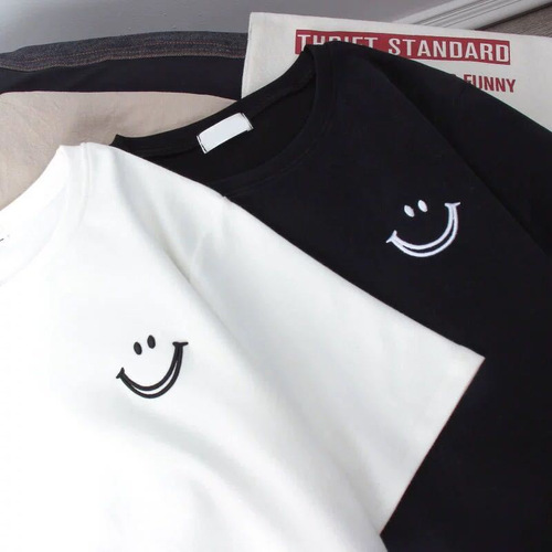 Children's Summer Outfit Smiling Print T-Shirt for Girls, Primary School Students, Korean Style Loose Half-Sleeve Base Layer Top for Boys