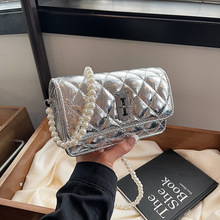 亮面包包女2024夏季新款韩版时尚珍珠链条小方包高级感小众斜挎包