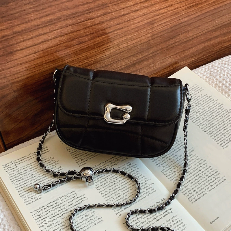 Retro shoulder bag, universal strap, simple elegant small crossbody, 0.3 kg