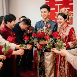 道具玫瑰花束新郎接亲一路生花新娘晨袍订婚手捧花情人节限定场景