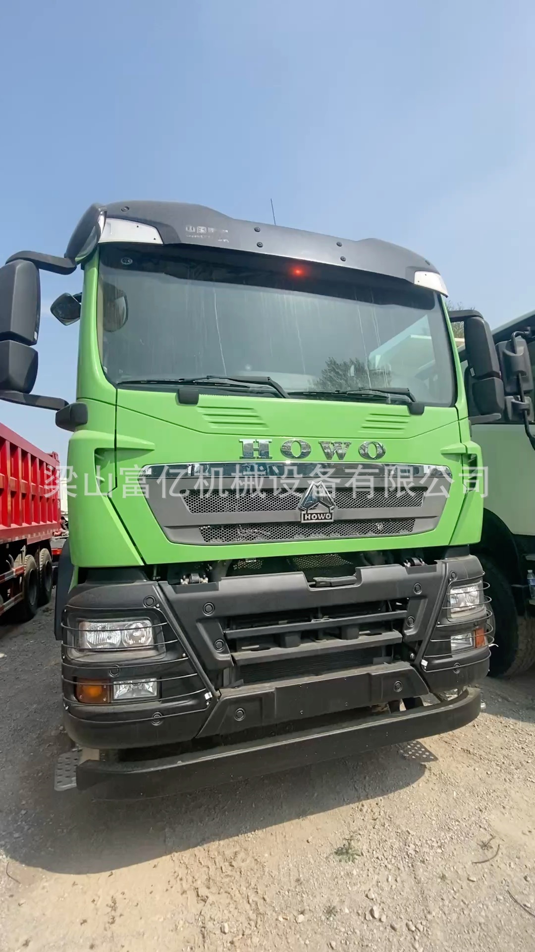 Foreign Trade Sales of China Heavy Truck Howo Tx, Four-Wheel Drive and Eight-Wheel Drive Dump Trucks, New Stock Vehicles, Used and Refurbished Vehicles