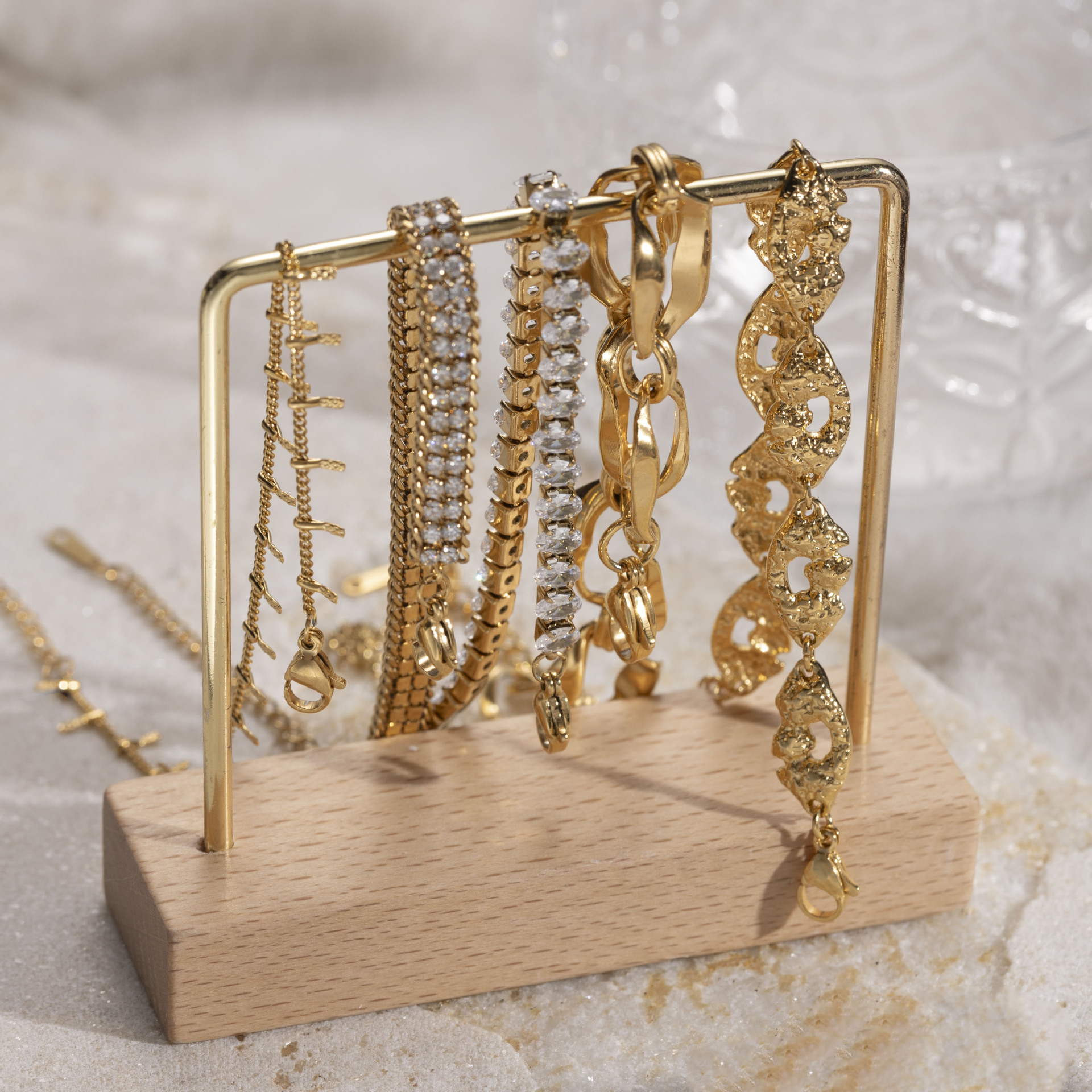Tena Pulsera de acero inoxidable europea y americana Pulsera de circón con incrustaciones de alta calidad de lujo ligero Joyería explosiva transfronteriza Bracelet
