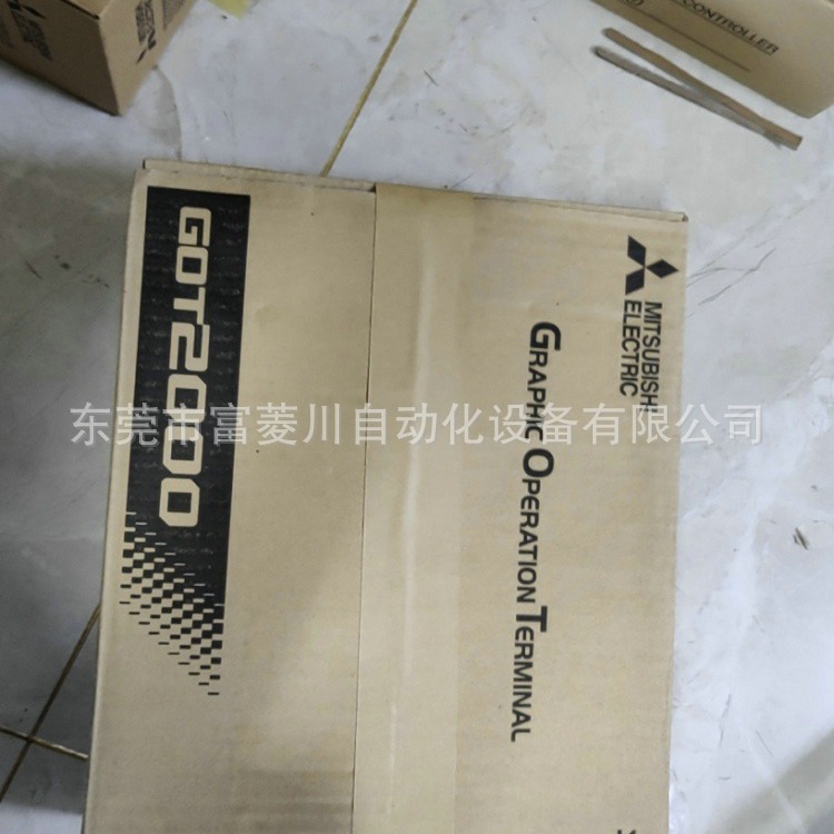 触摸屏GT2710-STBD 原装编码器控制器变频器继电器电容电源议价