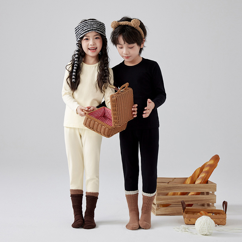Autumn and Winter Kidsren's Thermal Suits Pure Color Small and Medium-Sized Kidsren's Clothing Boys and Girls Intimates Cotton Lycra Autumn Clothes Sleeping Home Clothes Autumn and Winter Kidsren's Thermal Suits Pure Color Small and Medium-Sized Kidsren's Clothing Boys and Girls Intimates Cotton Lycra Autumn Clothes Sleeping Home Clothes