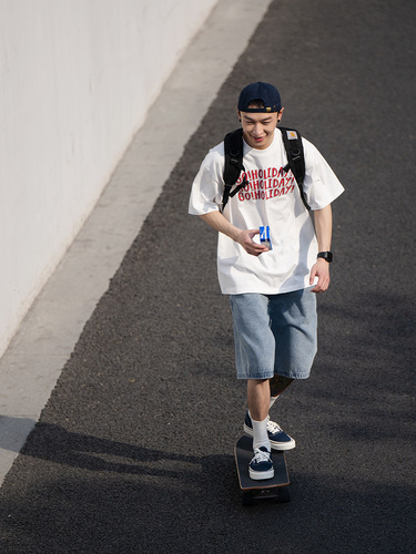 Cross-border Instagram short sleeve t-shirt for men, Hong Kong-style printed round neck t-shirt, Hong Kong-style simple and versatile trendy brand five-point top.