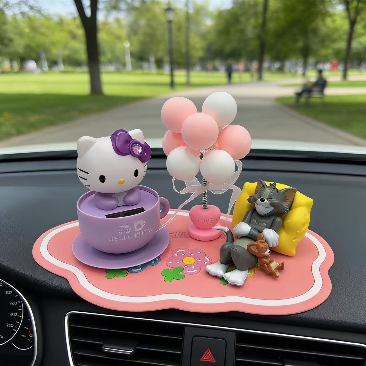 Solar-Powered Bobblehead Hello Kitty Car Accessories Dashboard Ornament Creative Cartoon Cute Nodding Kt Cat Set