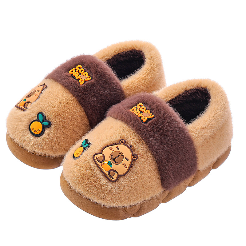 Hermosas zapatillas de algodón para mujeres otoño-invierno 2025 nueva pareja capibara interior antideslizante calentamiento y zapatos de algodón de tercife