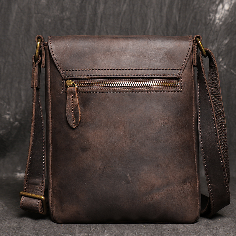 Entrega de una sola pieza Nueva retro Crazy Horse bolso de hombro del zurriago simple bolsa de mensajero bolso de los hombres de cuero genuino de gran capacidad bolsa de ipad
