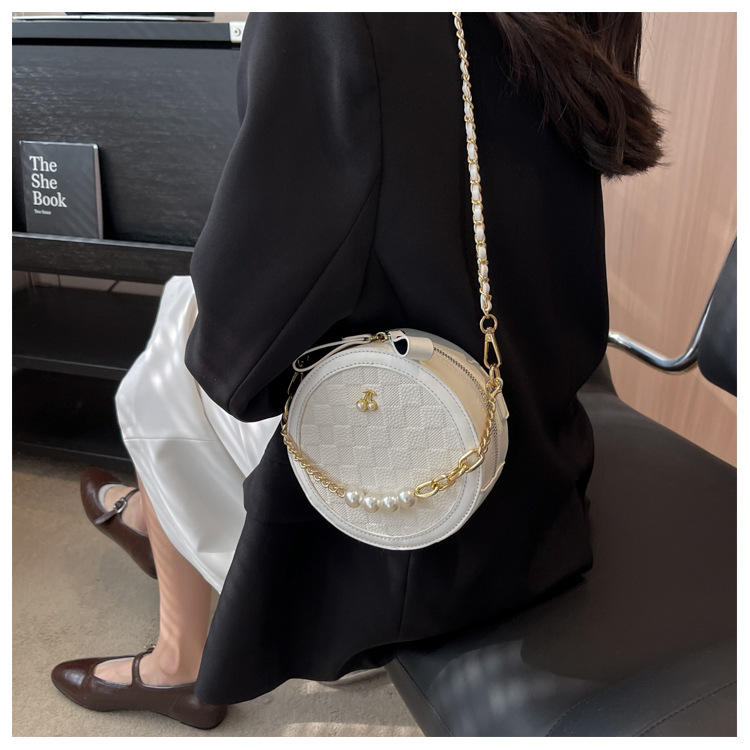 Women's Small Pu Leather Lattice Cherry Streetwear Pearls Zipper Crossbody Bag display picture 7