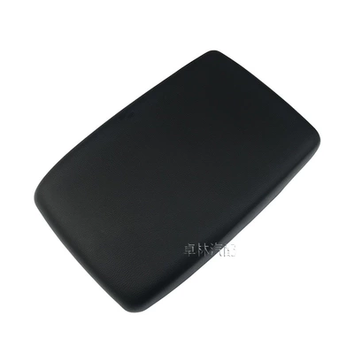 Suitable for Toyota Highlander Kluger 09-14 Central Armrest Box Cover Central Control Storage Box Armrest Cover Cover (Armrest box) - black-leather
