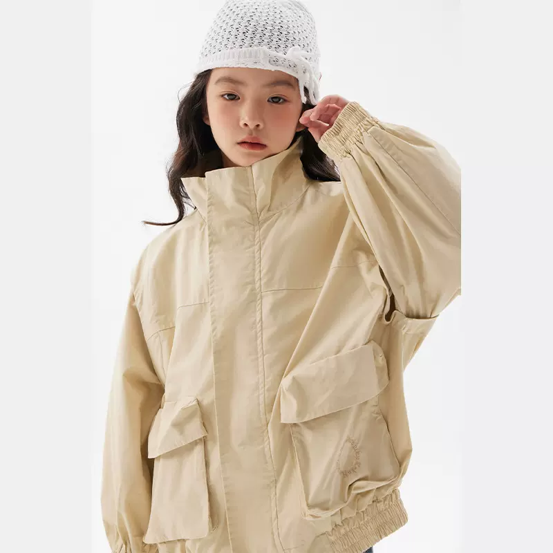 女童立领工装外套2025秋季新款儿童韩版洋气夹克中大童春秋冲锋衣
