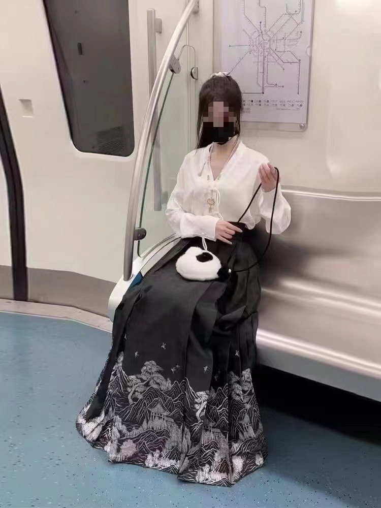 fce5fd86-7c4d-49c9-9004-c0b1a338c1d9.jpe