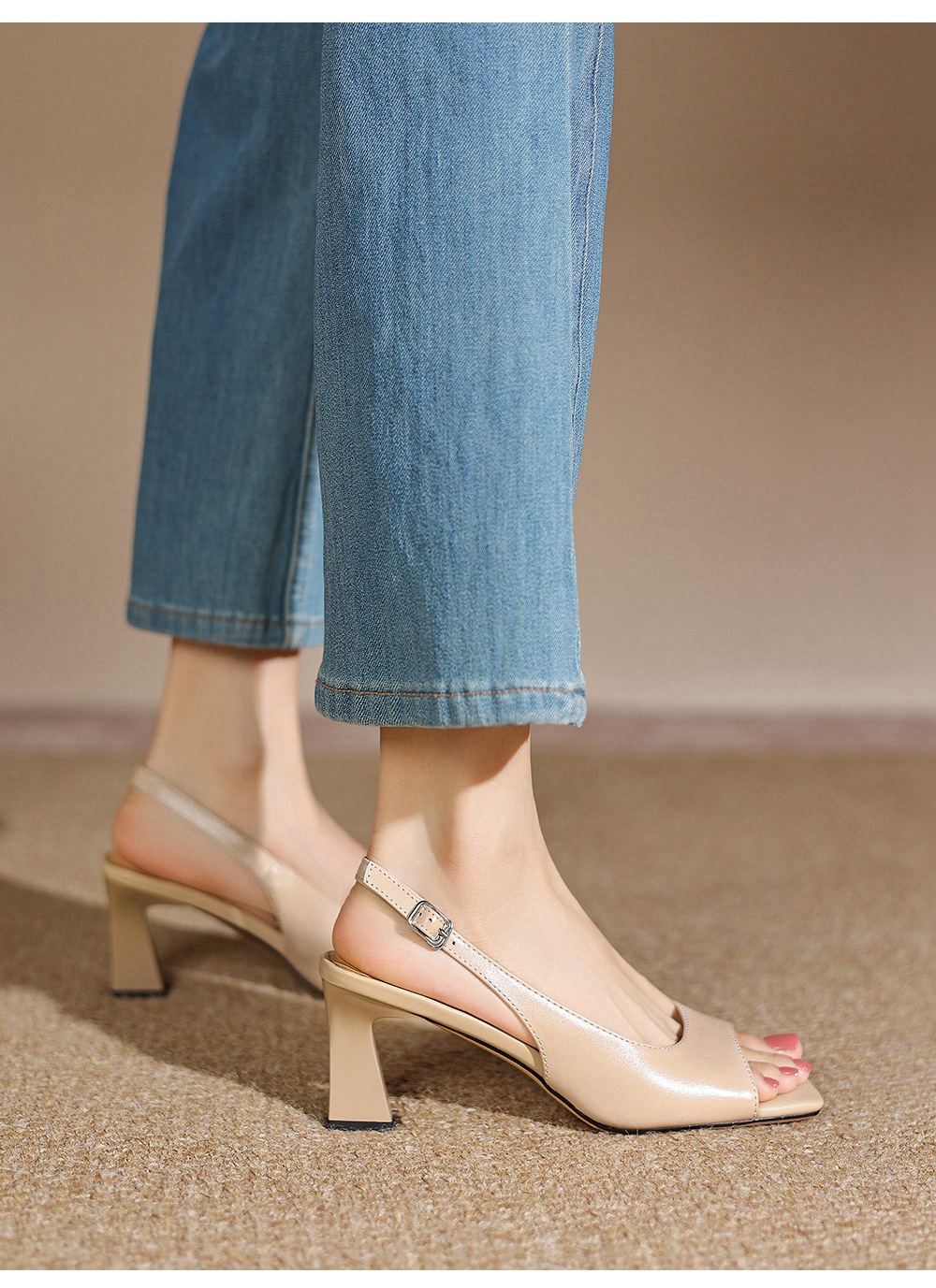Sandal cao gót nữ mũi vuông hở ngón, quai ngang một dây, gót vuông ổn định — màu trắng ngà chi tiết 19