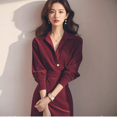 早秋气场强大女神范气质高级感冷淡系独特别致红色收腰衬衫连衣裙