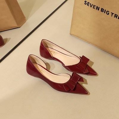 532-H137 Korean version pointed shallow mouth single shoe for women, butterfly bow patent leather inner height increasin