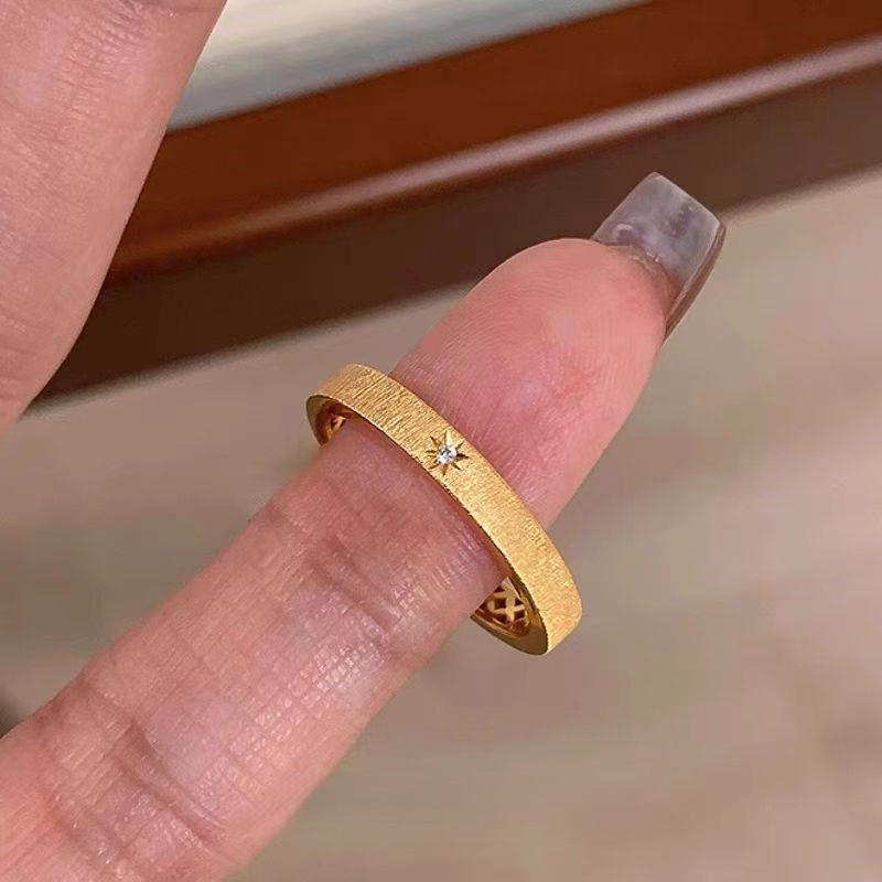 men's Stackable Rings Vintage Gold Brushed Small Square Diamond Starburst For Women, Retro Light Luxury, Stackable, Simple And Versatile_voghion.com