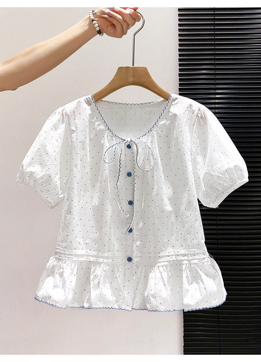 Áo sơ mi nữ tay phồng ngắn cổ bẻ, họa tiết chấm bi, viền bèo nhún — xanh lam chi tiết 8